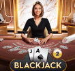Blackjack VIP — tab krupye reyèl Evolution sou Belparyaj
